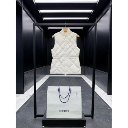Burberry Trench Coats For Women in 221495