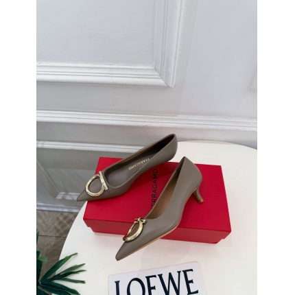 Ferragamo Loafers and Drivers For Women in 221547