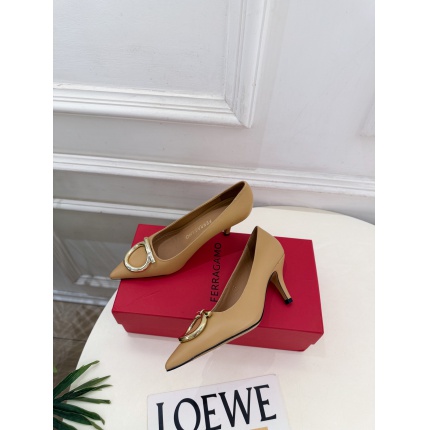 Ferragamo Loafers and Drivers For Women in 221551