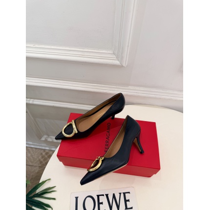 Ferragamo Loafers and Drivers For Women in 221552