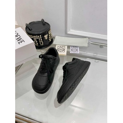 Loewe Sneakers in 221556