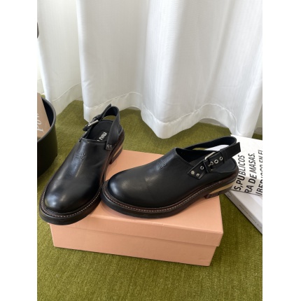 MiuMiu Sandals And Slippers For Women in 221589