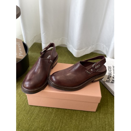 MiuMiu Sandals And Slippers For Women in 221590