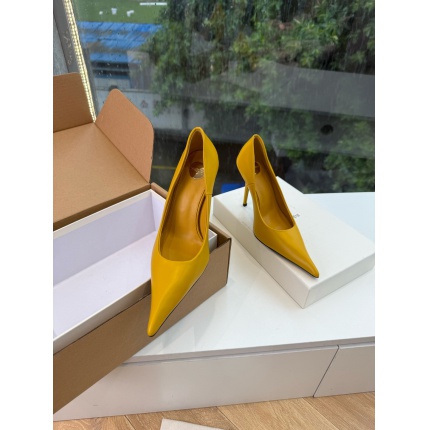 YSL Sandals For Women in 221627