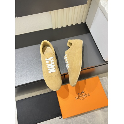 Hermes Sneakers For Men in 221790