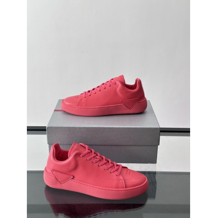 Prada Sneakers For Men in 221813