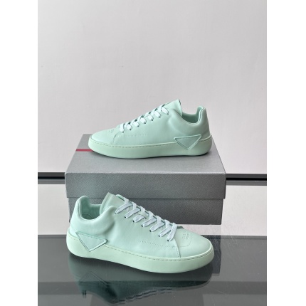 Prada Sneakers For Men in 221815