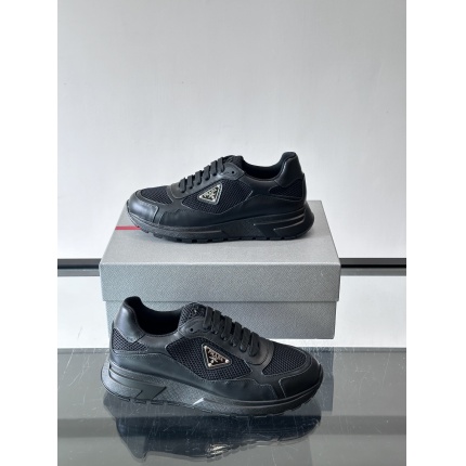 Prada Sneakers For Men in 221818