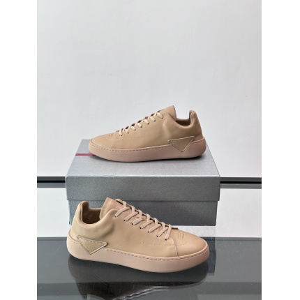 Prada Sneakers For Men in 221820