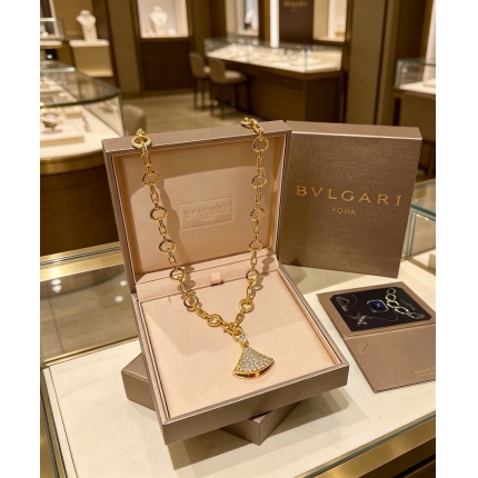Bvlgari Necklace in 221842
