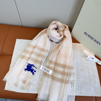 Burberry Cashmere Scarf in 222149