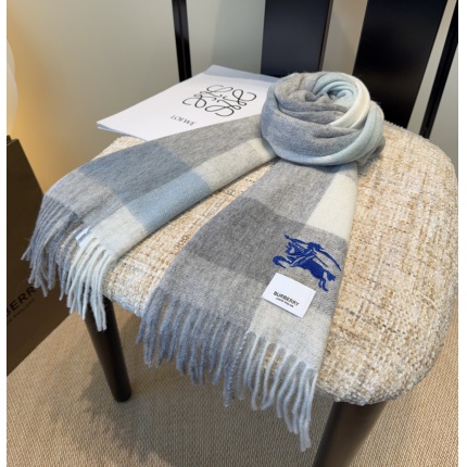 Burberry Cashmere Scarf in 222162