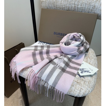 Burberry Cashmere Scarf in 222163