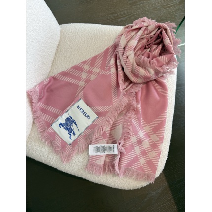 Burberry Cashmere Scarf in 222200