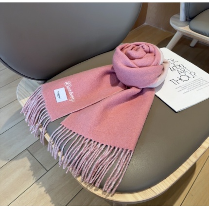 Burberry Cashmere Scarf in 222209