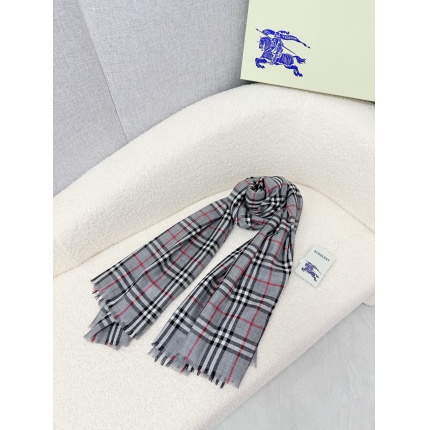 Burberry Cashmere Scarf in 222224