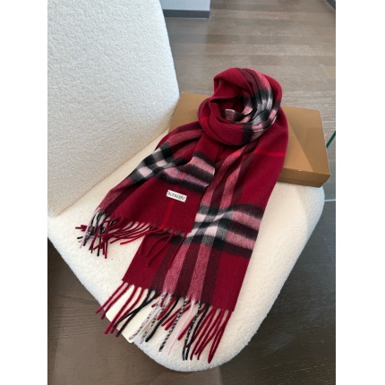 Burberry Cashmere Scarf in 222233