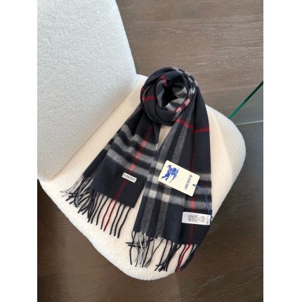 Burberry Cashmere Scarf in 222236
