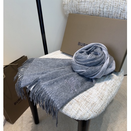Burberry Cashmere Scarf in 222256