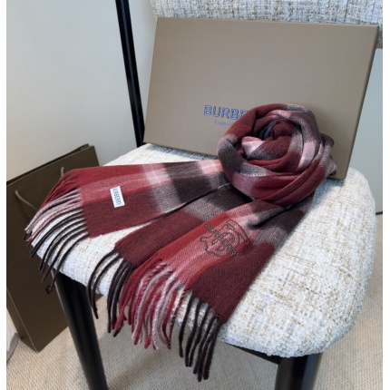 Burberry Cashmere Scarf in 222273