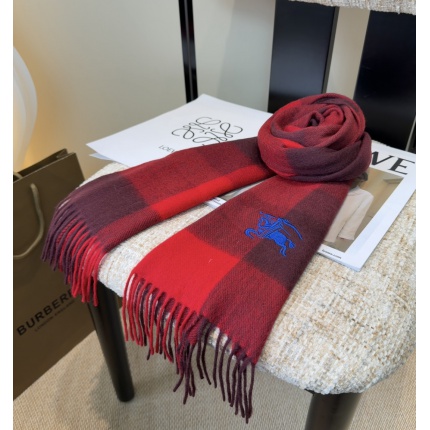 Burberry Cashmere Scarf in 222275