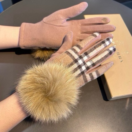 Gloves in 222309