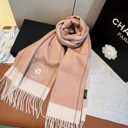 Chanel Scarf in 222328
