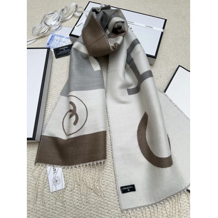 Chanel Scarf in 222353