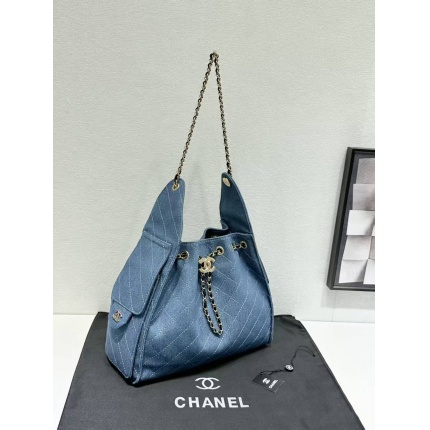 Chanel AAA quality Handbags in 222360