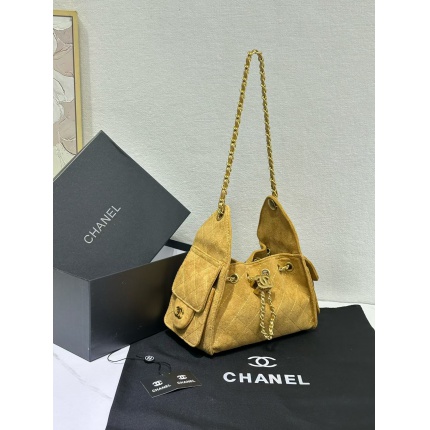 Chanel AAA quality Handbags in 222380