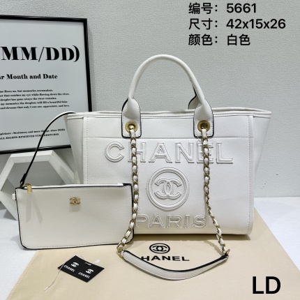 Chanel AAA quality Handbags in 222409