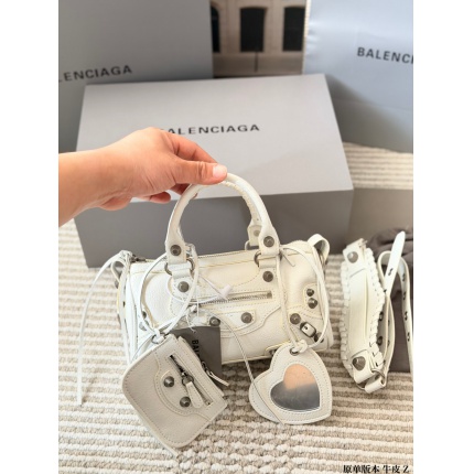 Balenciaga high quality Handbags in 222492