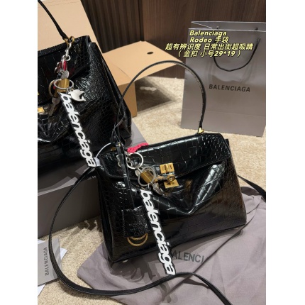 Balenciaga high quality Handbags in 222494