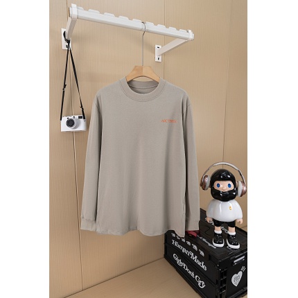 ARC TERYX Long-Sleeved T-Shirt for Men in 222547