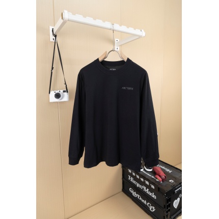 ARC TERYX Long-Sleeved T-Shirt for Men in 222550