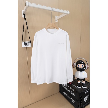 ARC TERYX Long-Sleeved T-Shirt for Men in 222551