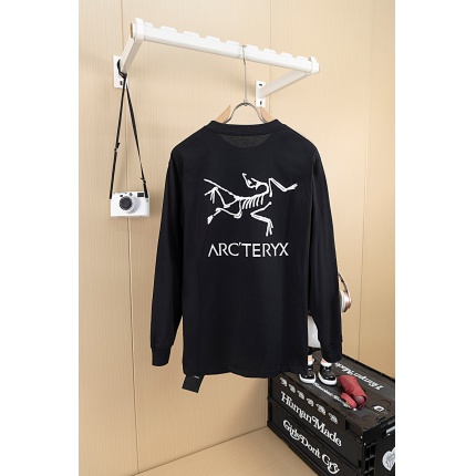 ARC TERYX Long-Sleeved T-Shirt for Men in 222564