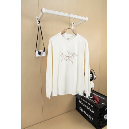 ARC TERYX Long-Sleeved T-Shirt for Men in 222567