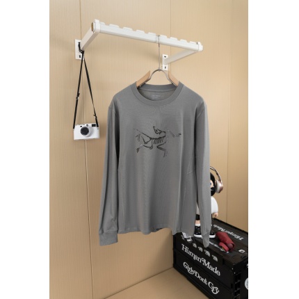 ARC TERYX Long-Sleeved T-Shirt for Men in 222568