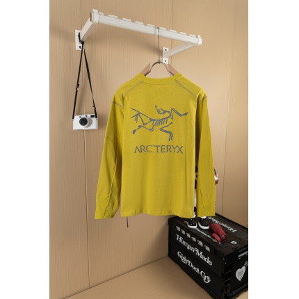 ARC TERYX Long-Sleeved T-Shirt for Men in 222571