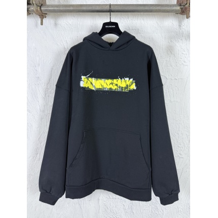 Balenciaga Hoodies for Men in 222629