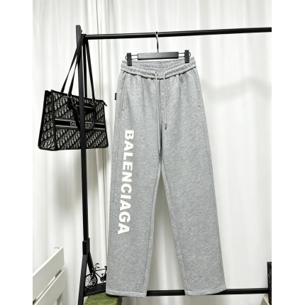 Balenciaga Pants in 222660