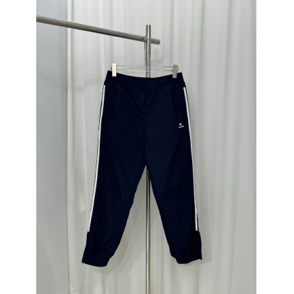 Balenciaga Pants in 222661