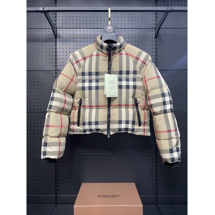 Burberry Trench Coats For Men in 222665