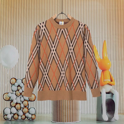 Burberry Sweaters for Men in 222673