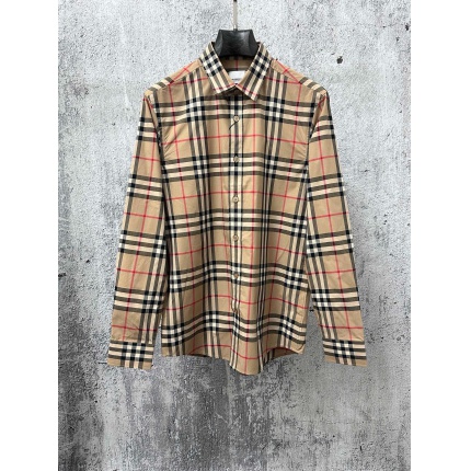 Burberry Long-Sleeved Polo Shirts for Men in 222703