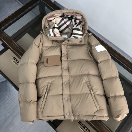 Burberry Trench Coats For Men in 222719