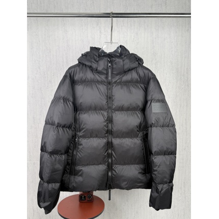 Burberry Trench Coats For Men in 222778