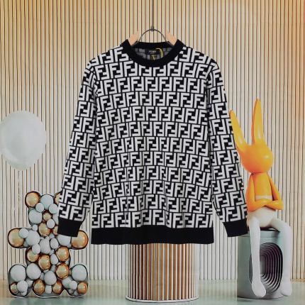 Fendi Sweaters for Women in 222897