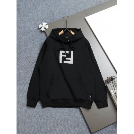 Fendi Hoodies for Men in 222921